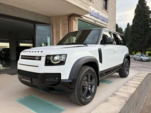 Land Rover Defender 110 3.0D I6 200 CV AWD Auto X-Dynamic SE AUTOCARRO