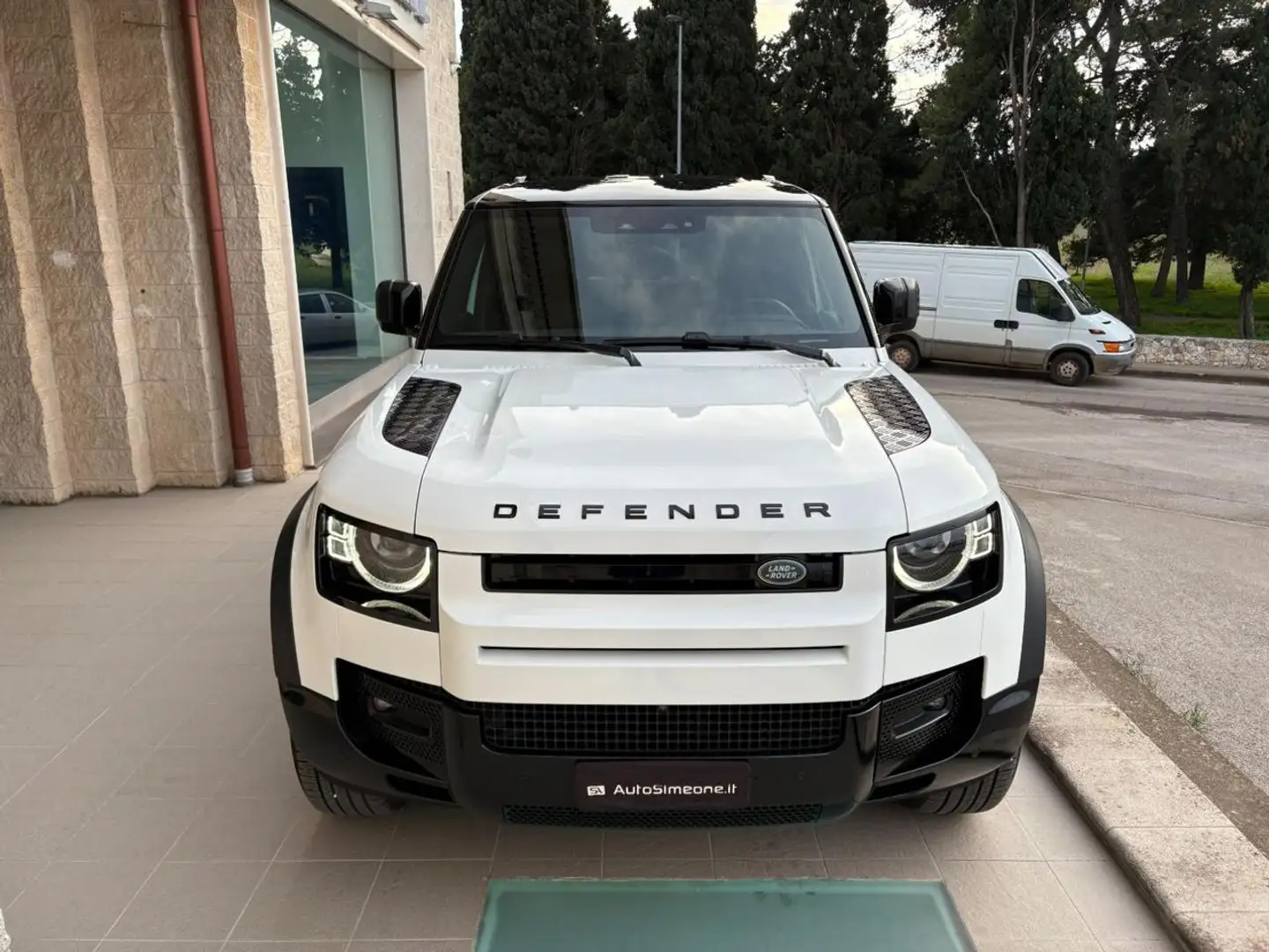 Land Rover Defender 110 3.0D I6 200 CV AWD Auto X-Dynamic SE AUTOCARRO Bianco - 2