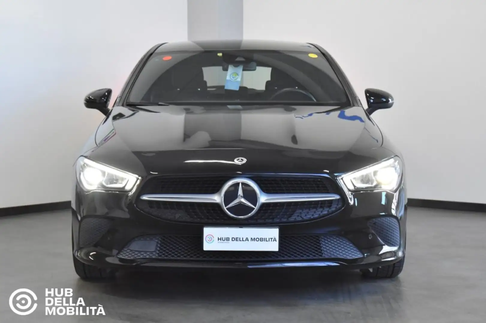 Mercedes-Benz CLA 200 d Automatic Shooting Brake Business Extra Nero - 1