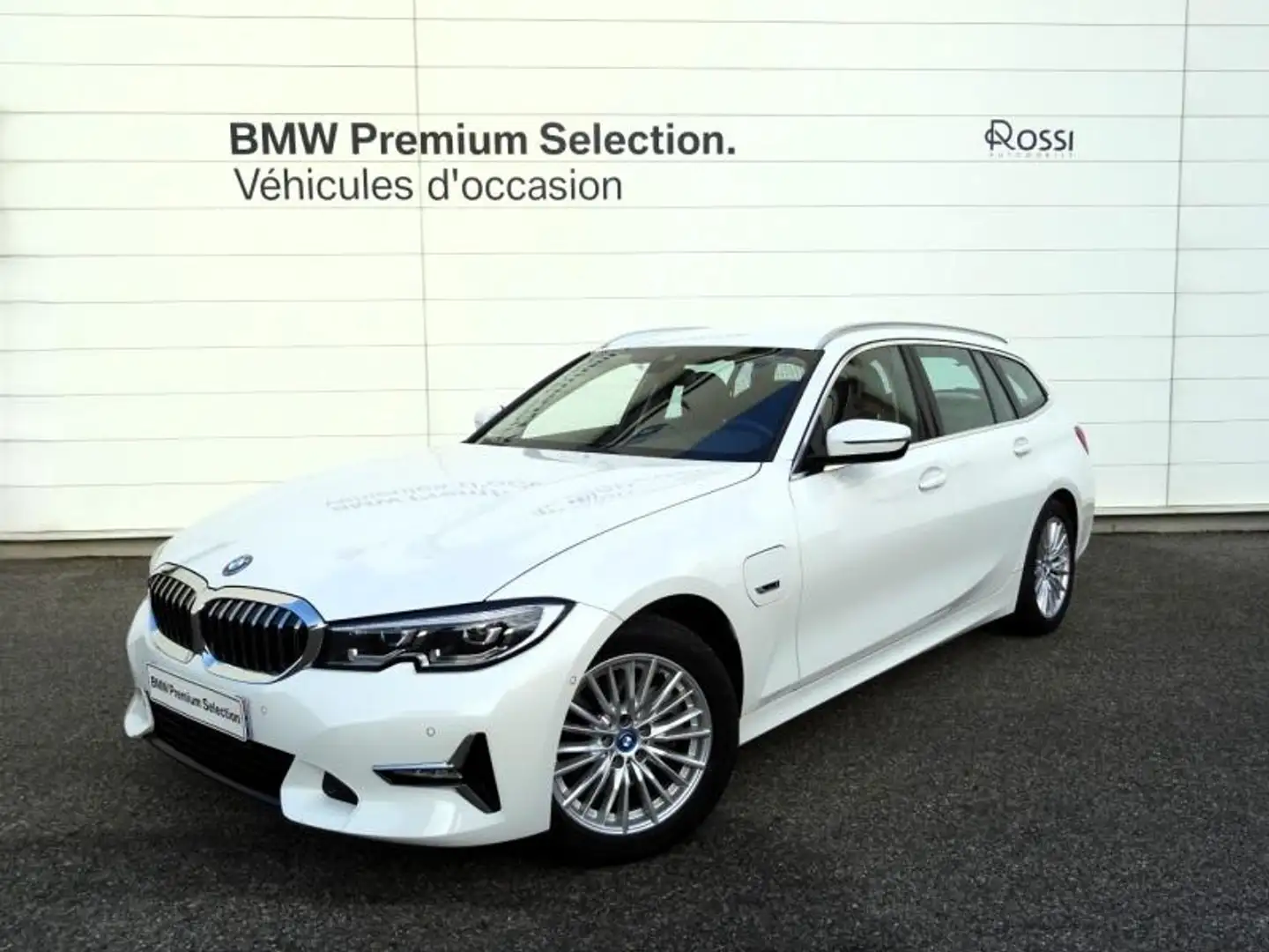 BMW 320 320eA 204ch Luxury Blanc - 1