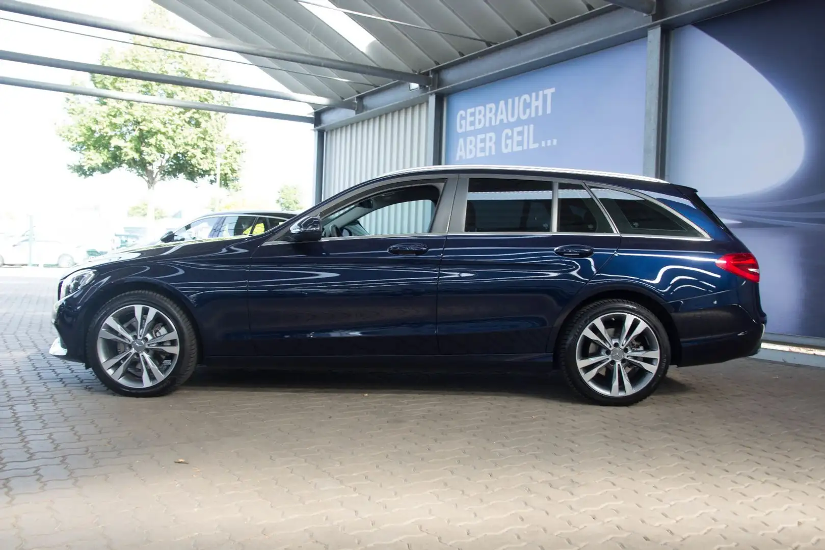 Mercedes-Benz C 200 T-Modell Avantgarde NAVI/AHK/LED Blau - 2