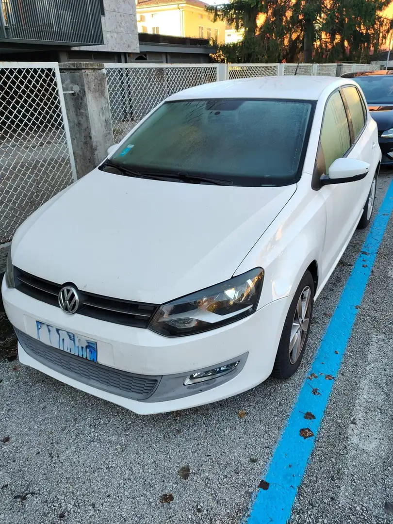 Volkswagen Polo Polo V 2009 5p 1.4 Comfortline bi-fuel Wit - 1