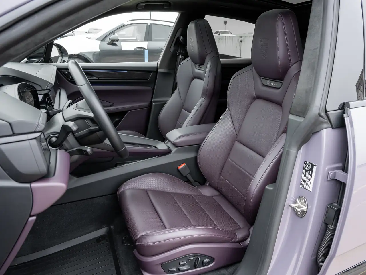 Porsche Macan снимка Porsche Macan