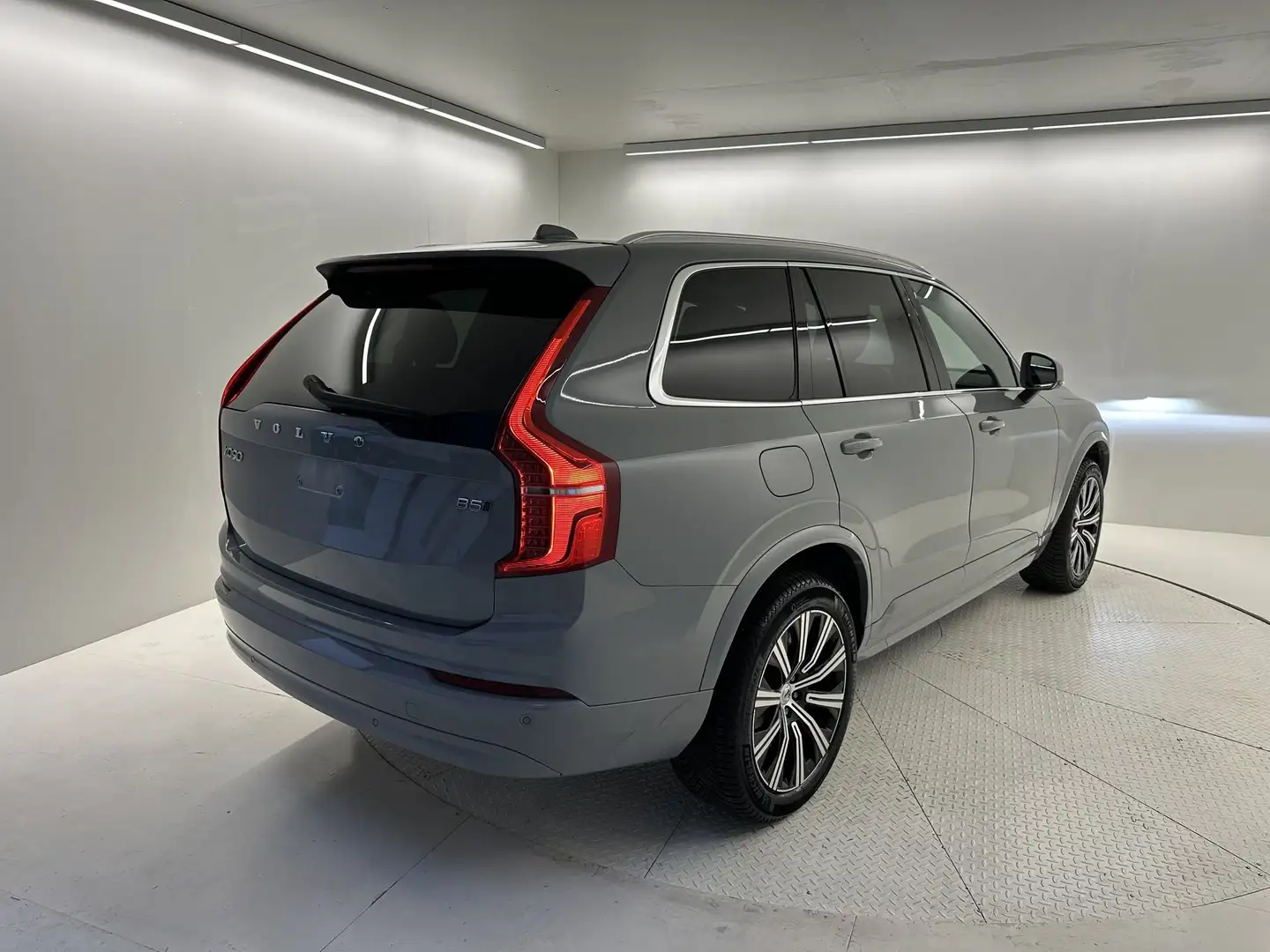 Volvo XC90 XC90 B5 (d) AWD automatico 7 posti Core Grau - 2