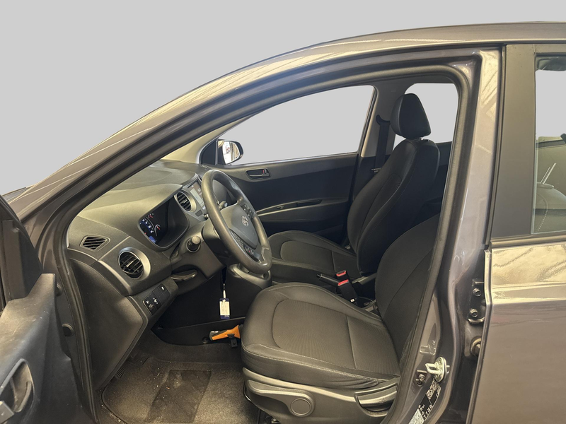 Hyundai i10 1.0i Comfort — photo 14