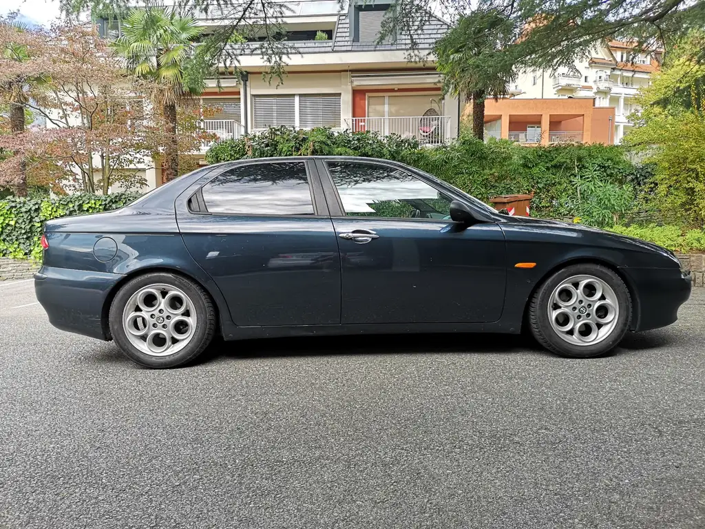 Alfa Romeo 156 1999 из Европы — купить под ключ