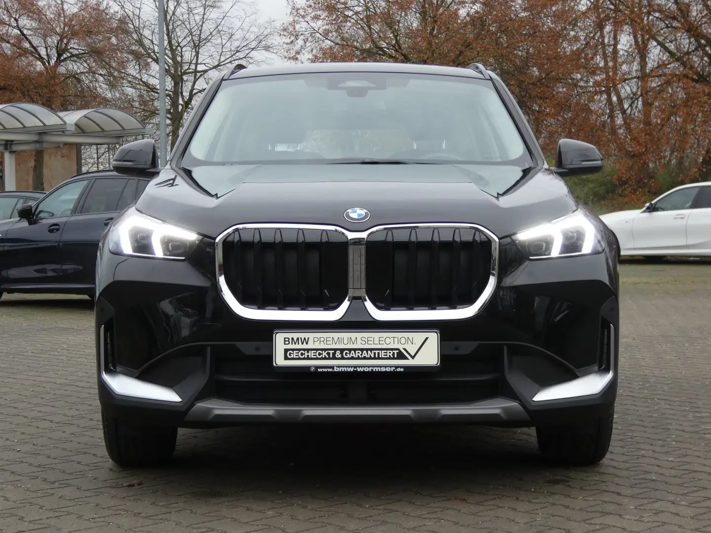 BMW X1 sDrive18i DAB LED Komfortzg. Parkassistent Schwarz - 2