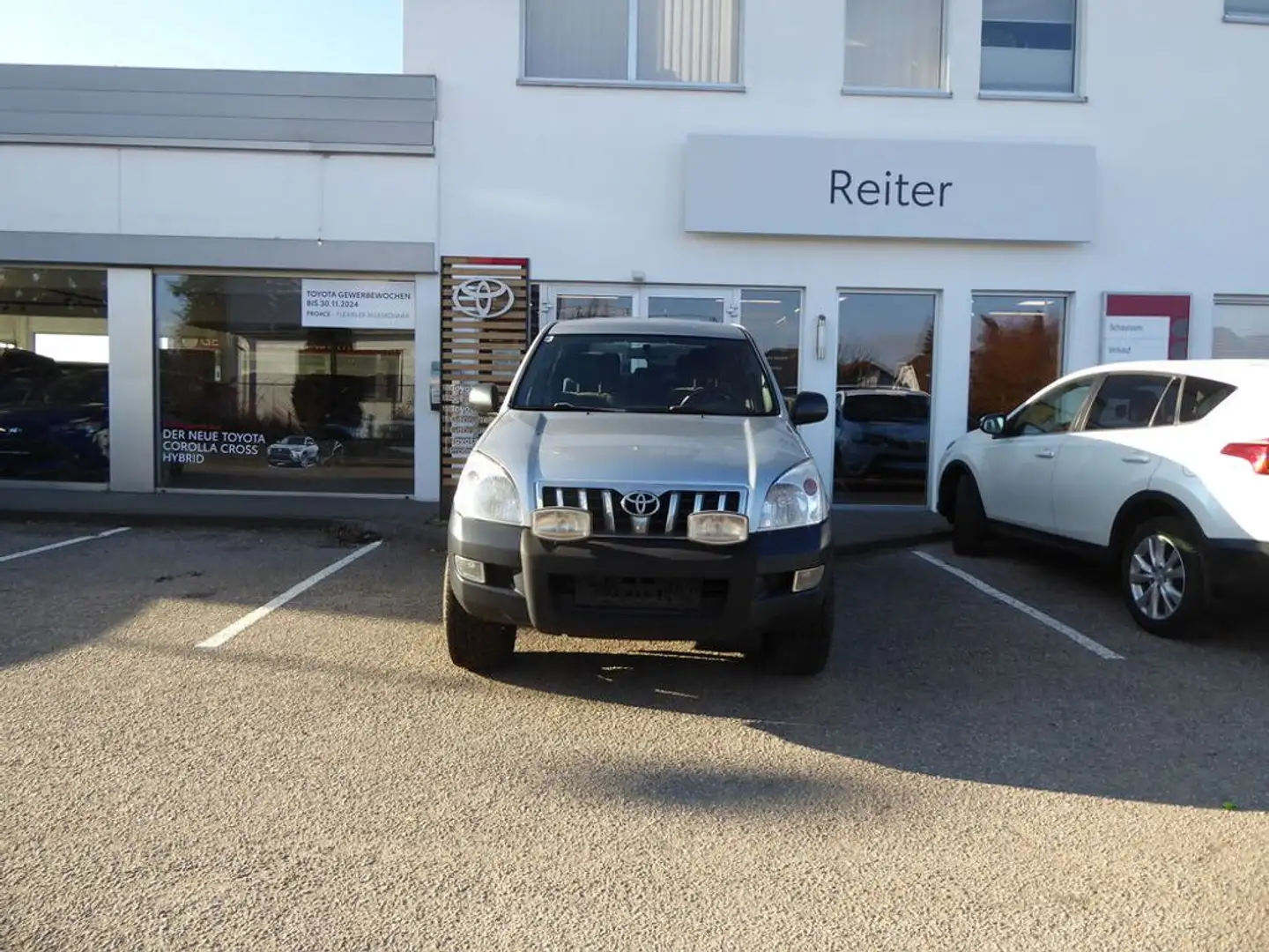 Toyota Land Cruiser Landcruiser 300 3,0 D-4D Country Argintiu - 1