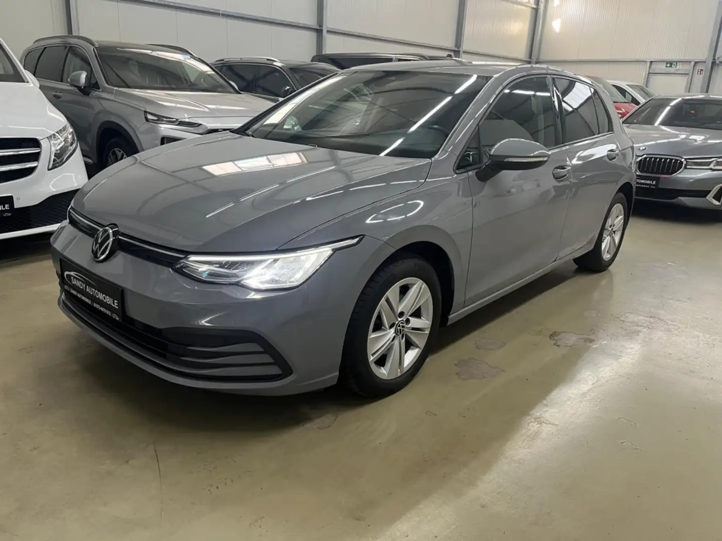 Volkswagen Golf Life LED ACC Massage DAB APP Navi Einparkhi Gris - 1