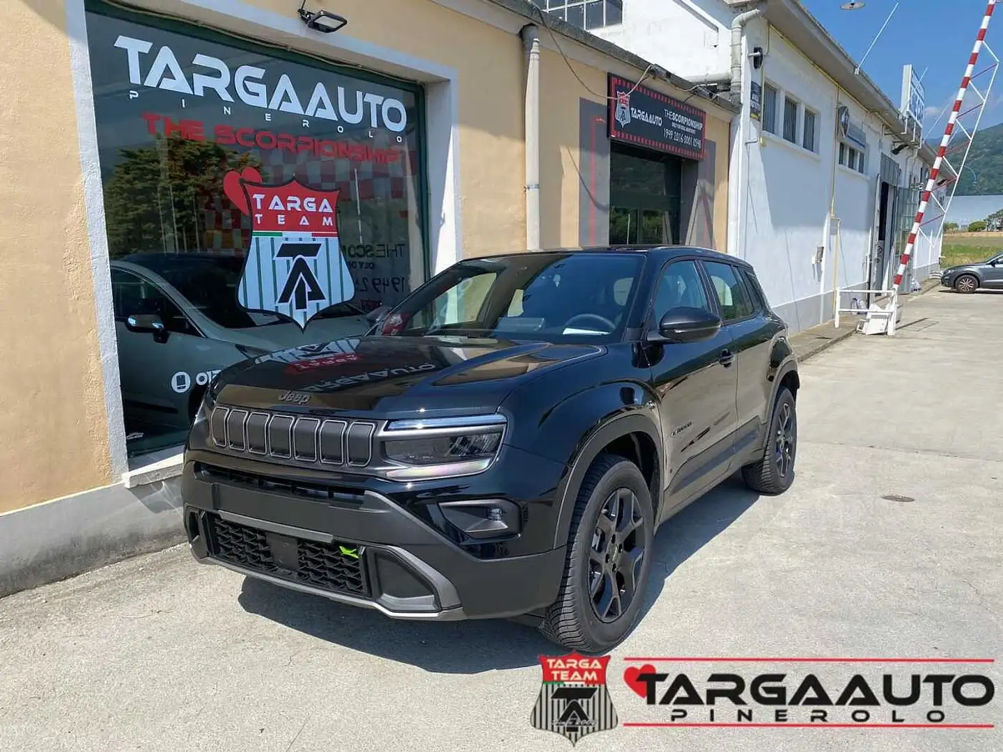 Jeep Avenger 1.2 Turbo 145 CV MHEV 4xe Upland Nero - 1