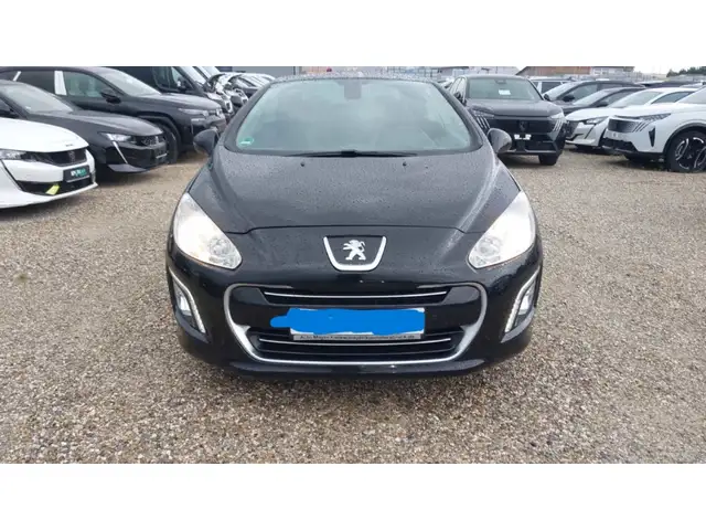 Peugeot 308 view 6
