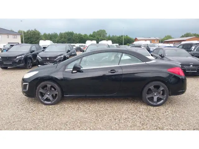Peugeot 308 view 5