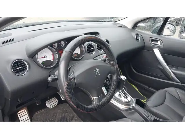 Peugeot 308 view 12