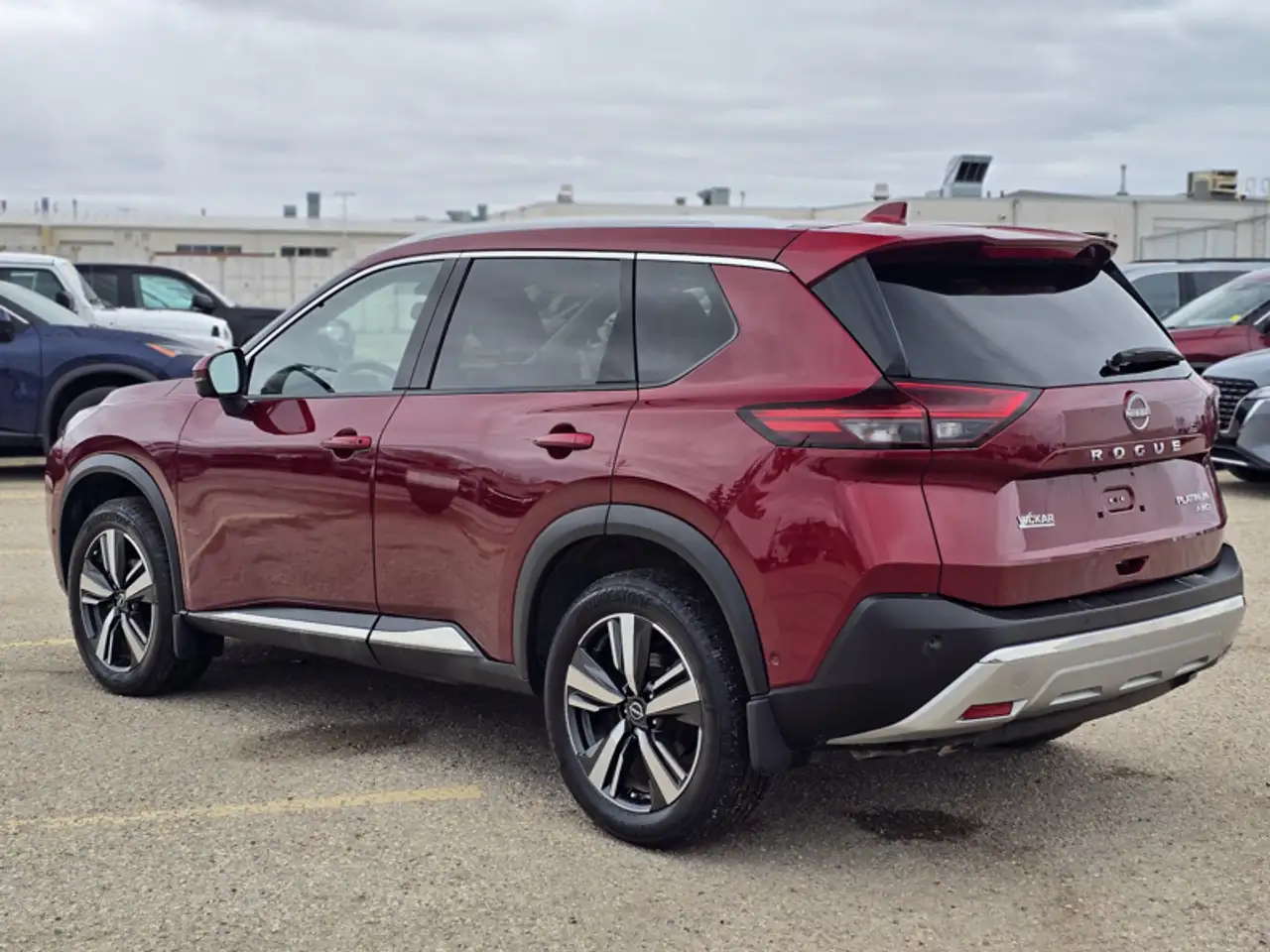 Nissan Rogue снимка Nissan Rogue