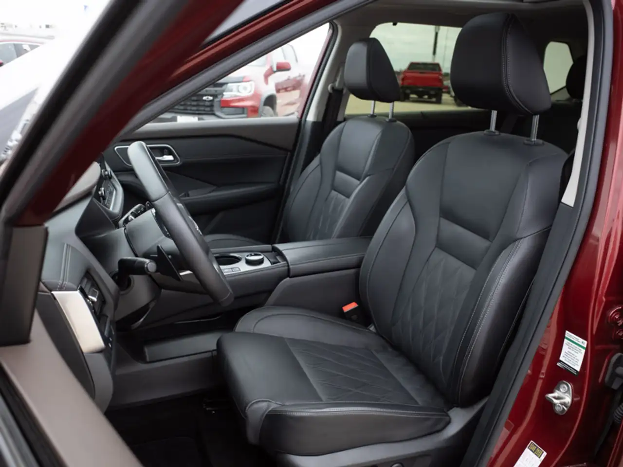 Nissan Rogue снимка Nissan Rogue