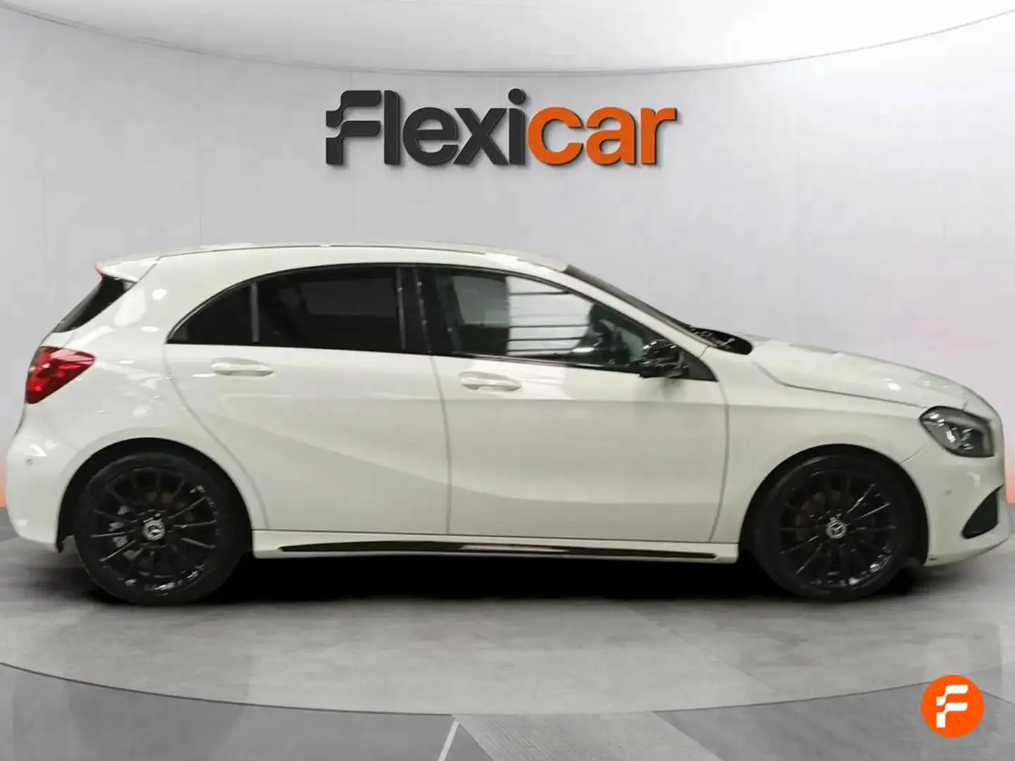 Mercedes-Benz A 200 200CDI BE AMG Line Blanco - 2