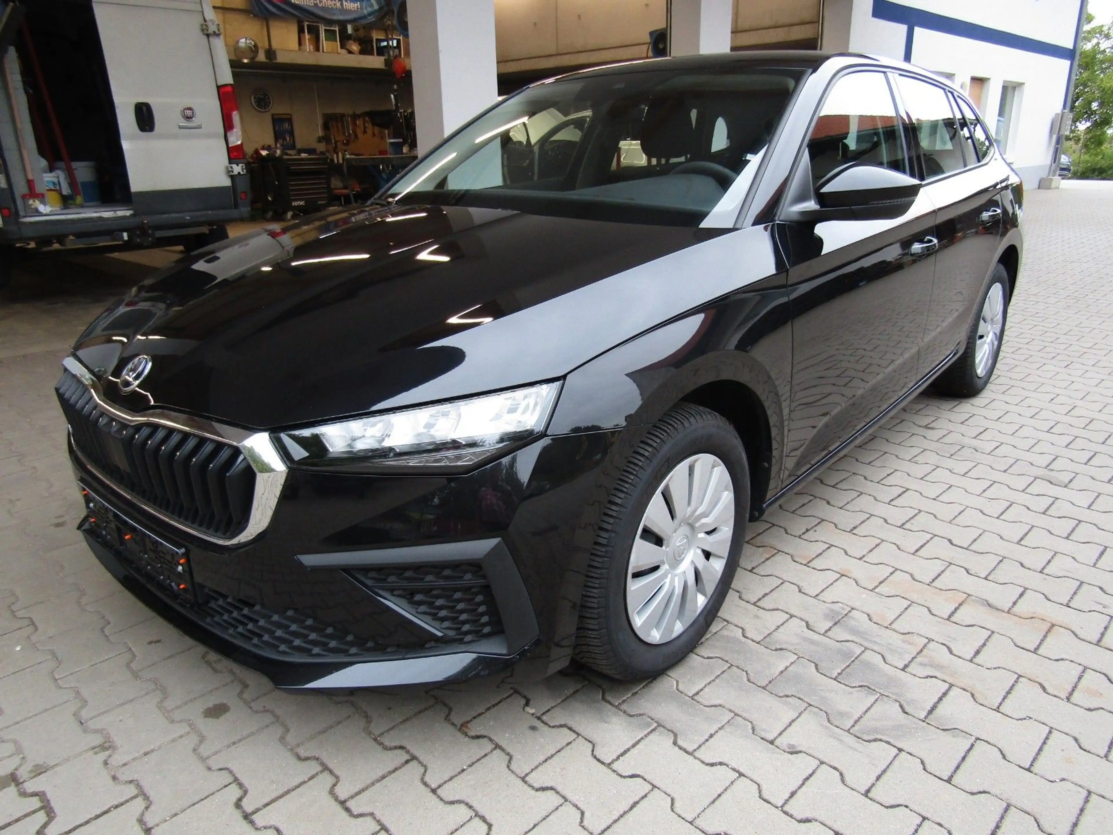 Skoda Scala Essence   PDC   LED   DAB  Top Zustand
