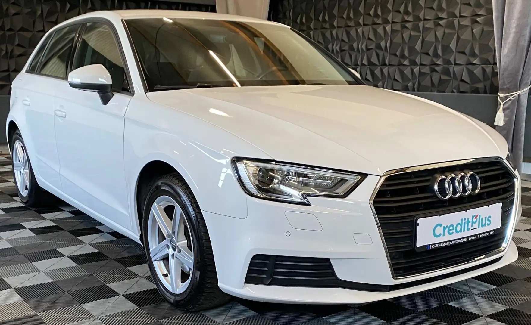 Audi A3 Sportback 35 TFSI, Xenon, Keyless-Go, Klima Weiß - 1