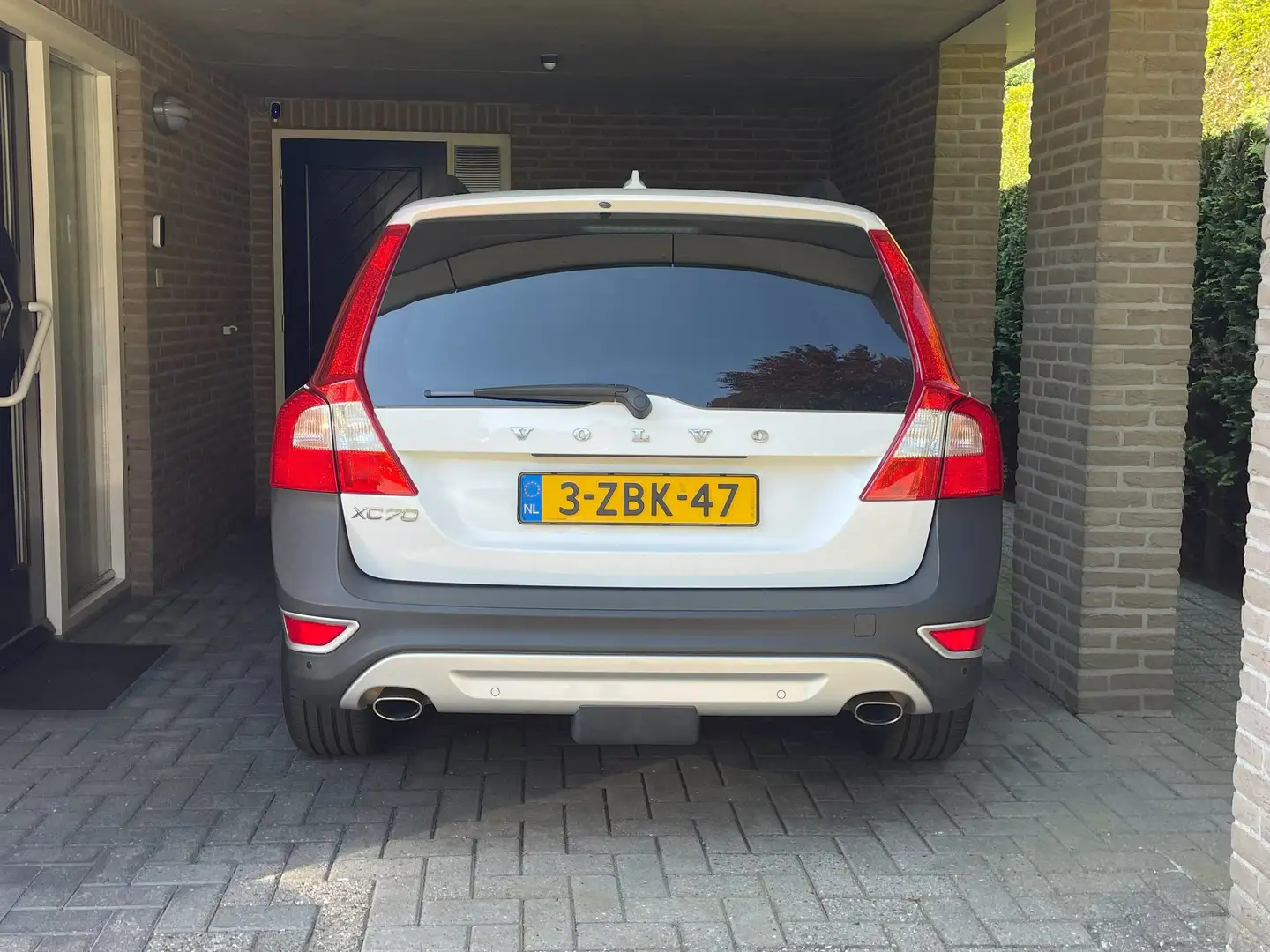 Volvo XC70 XC70 2.4 D5 Summum AWD Geartronic Bílá - 2