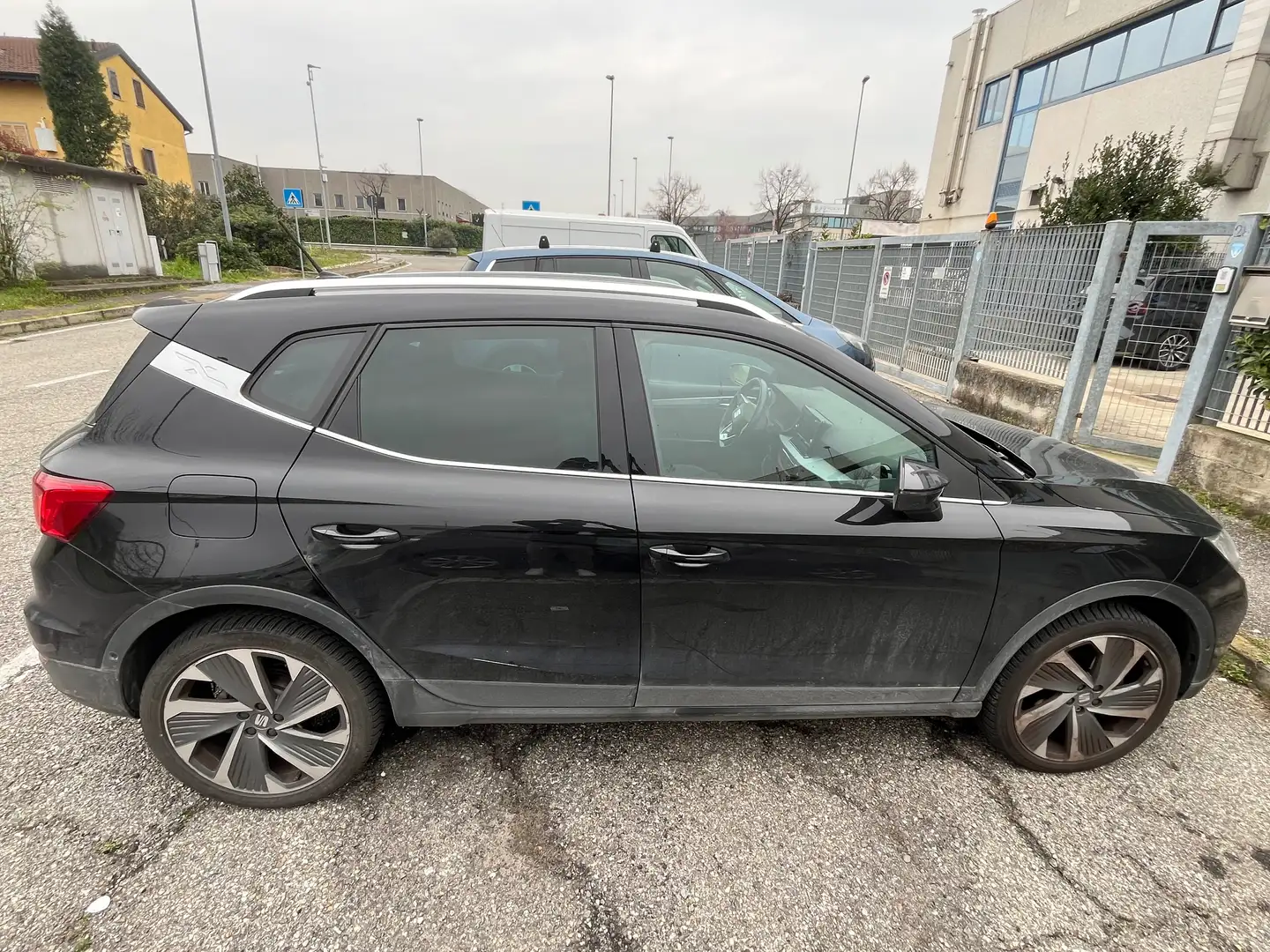 SEAT Arona Arona+20221.0+ecotsi+FR+110cv+dsg Negru - 2