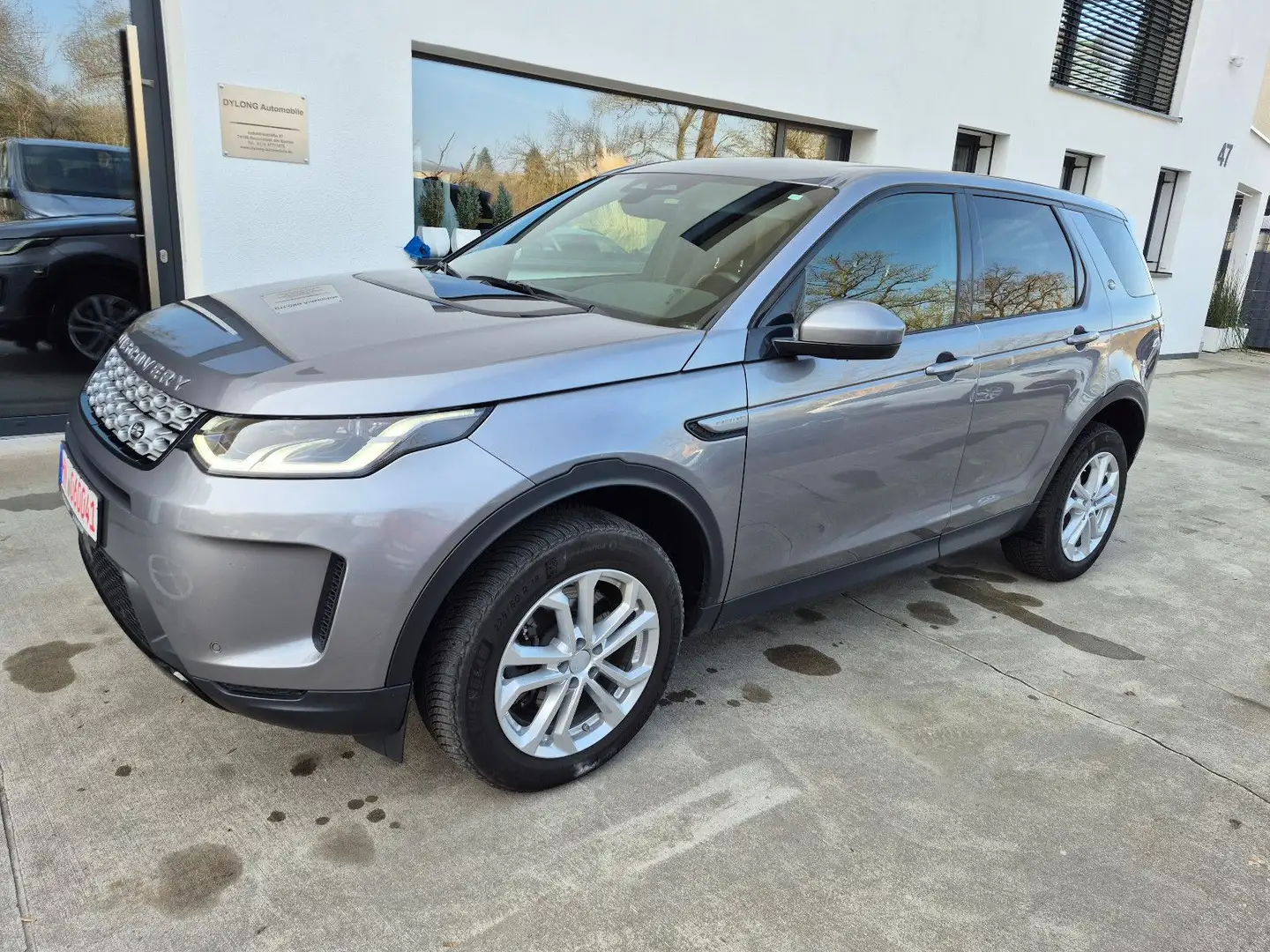 land rover discovery sport