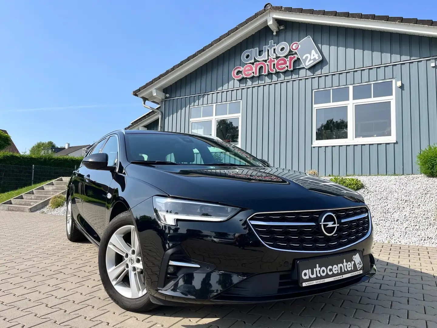 Opel Insignia Sports Tourer°Automatik°LED°Navi°1.Hand Schwarz - 1