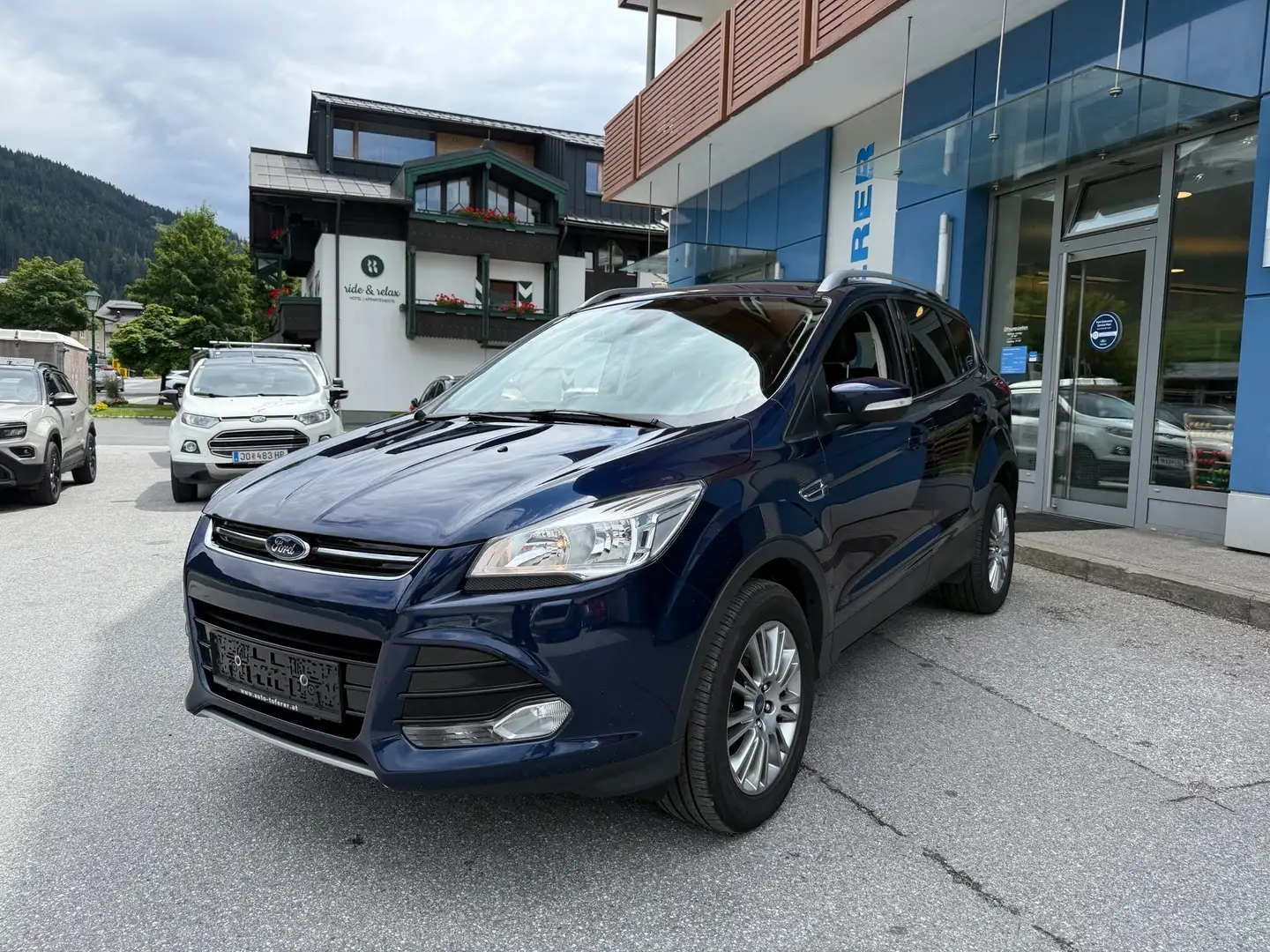 Ford Kuga 2,0 TDCi Titanium 4x4 Blau - 2