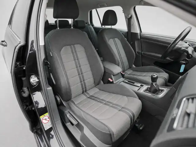 Volkswagen Golf view 28