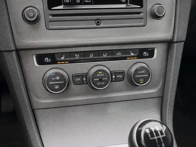 Volkswagen Golf view 15