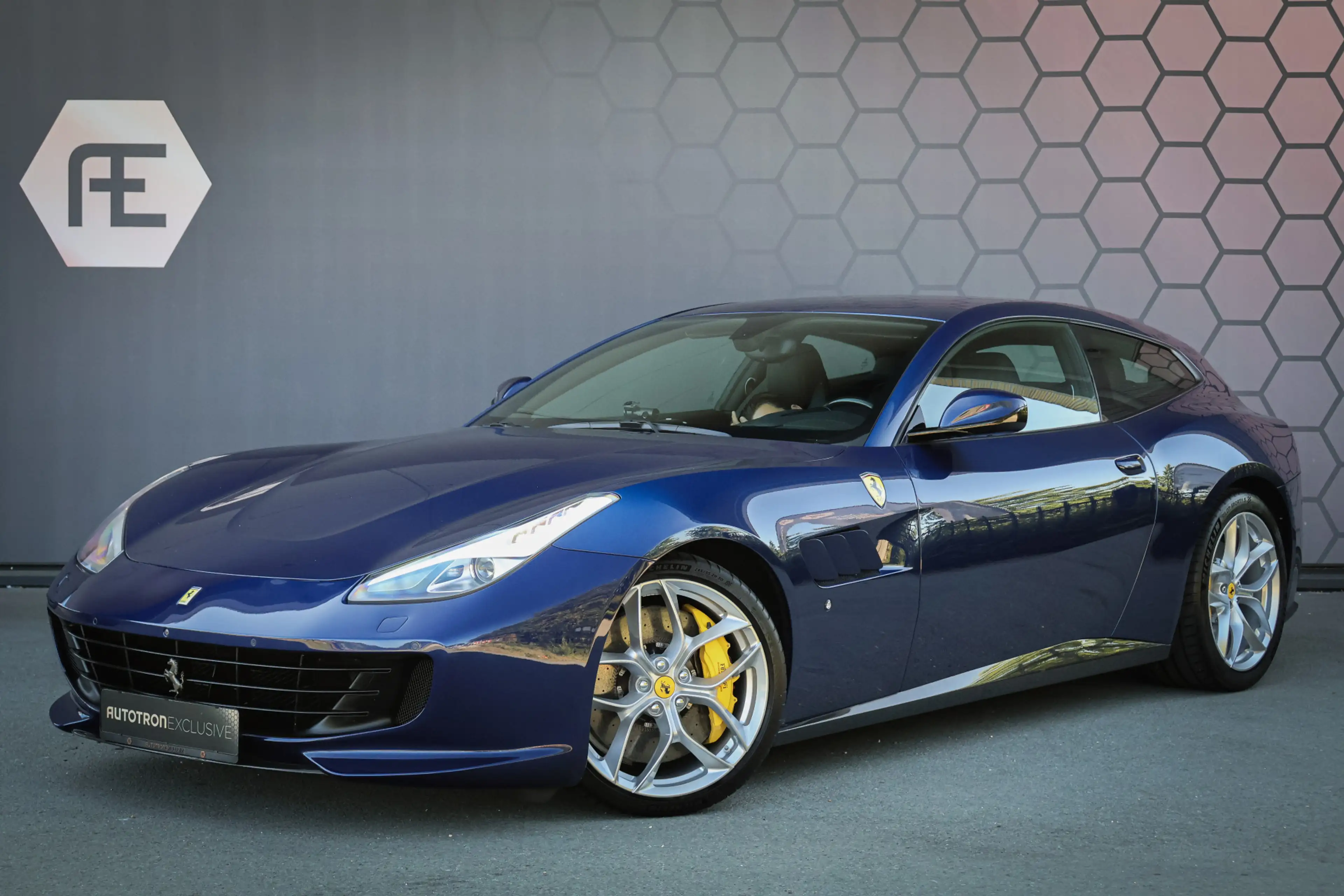 Ferrari GTC4 Lusso T 3.9 V8 | DEALER ONDERHOUDEN | APPLE CARPLAY | CA