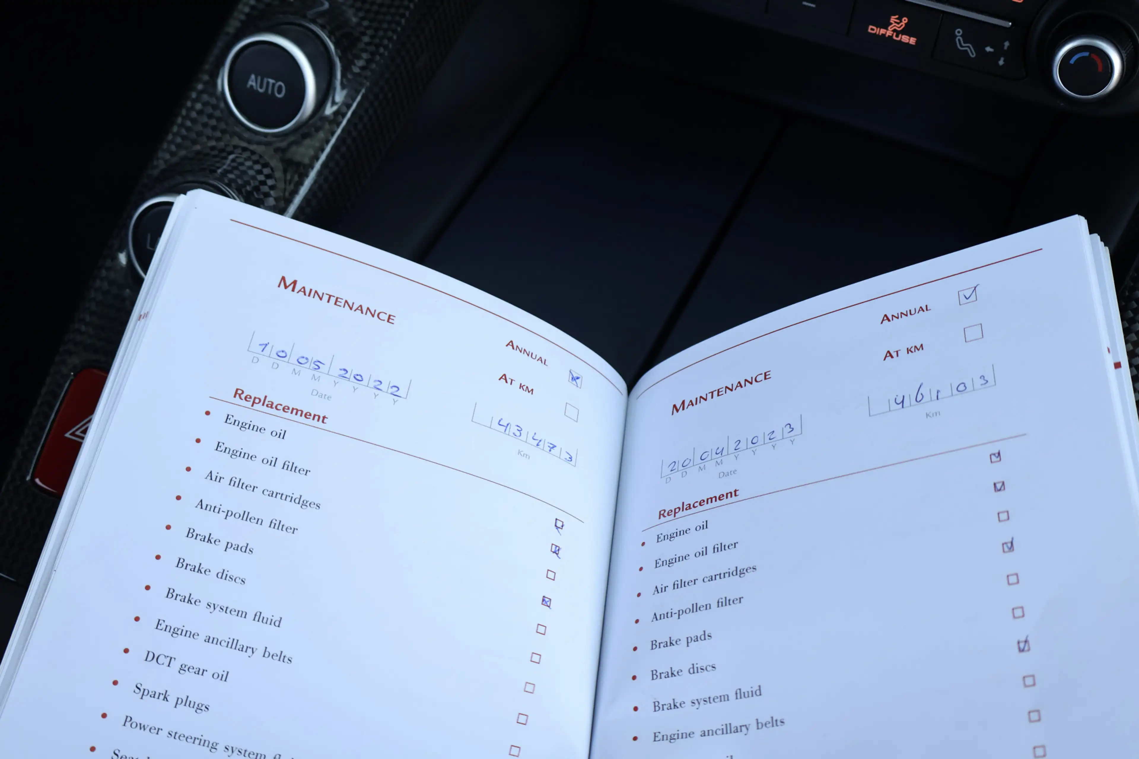 Ferrari GTC4 Lusso T 3.9 V8 | DEALER ONDERHOUDEN | APPLE CARPLAY | CA — photo 26