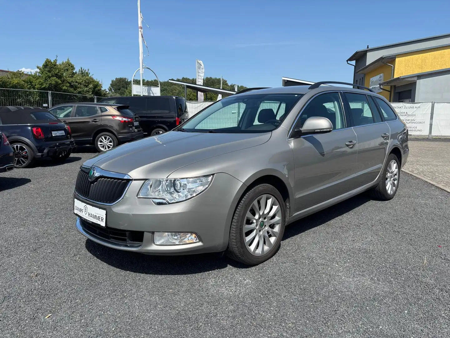 Skoda Superb 1.8 TSI Exclusive 1.Hand AHK Tempomat Beige - 1