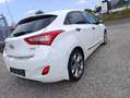 Hyundai i30 1.6CRDi/GARANTIE12M/CAR PASS/FULL OPTIONS/EURO5 Blanc - thumbnail 2