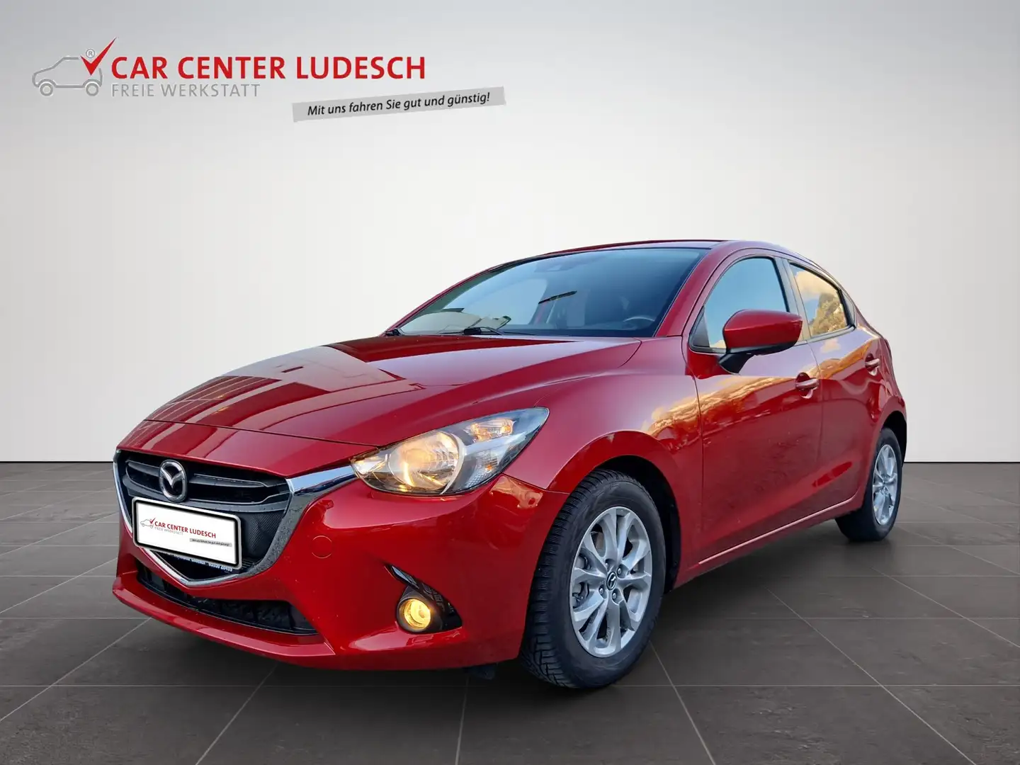 Mazda 2 Prime-Line Rot - 1