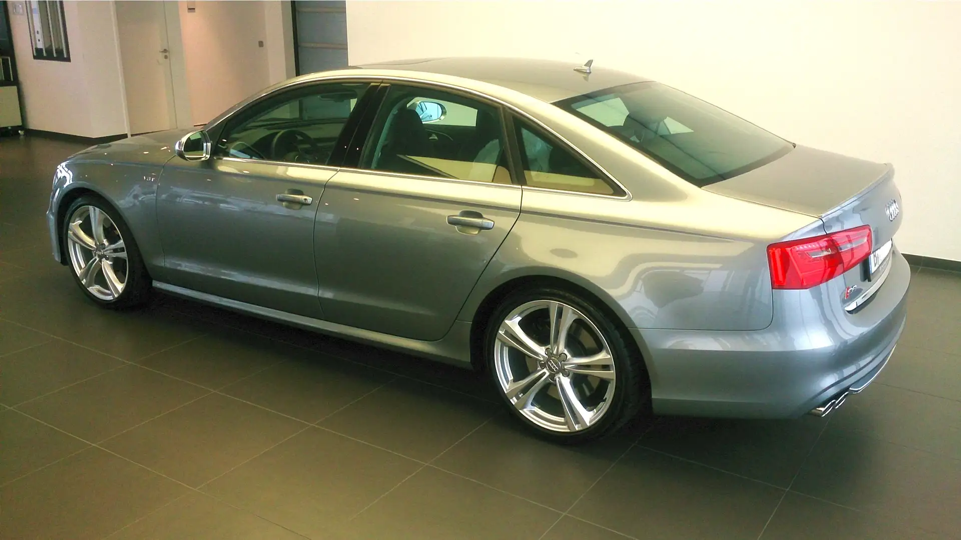 Audi S6 S6 4.0 TFSI V8 Biturbo, Leder, Bose-Soundsystem, Grey - 2