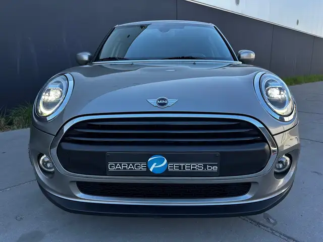 Mini Cooper Cooper view 5