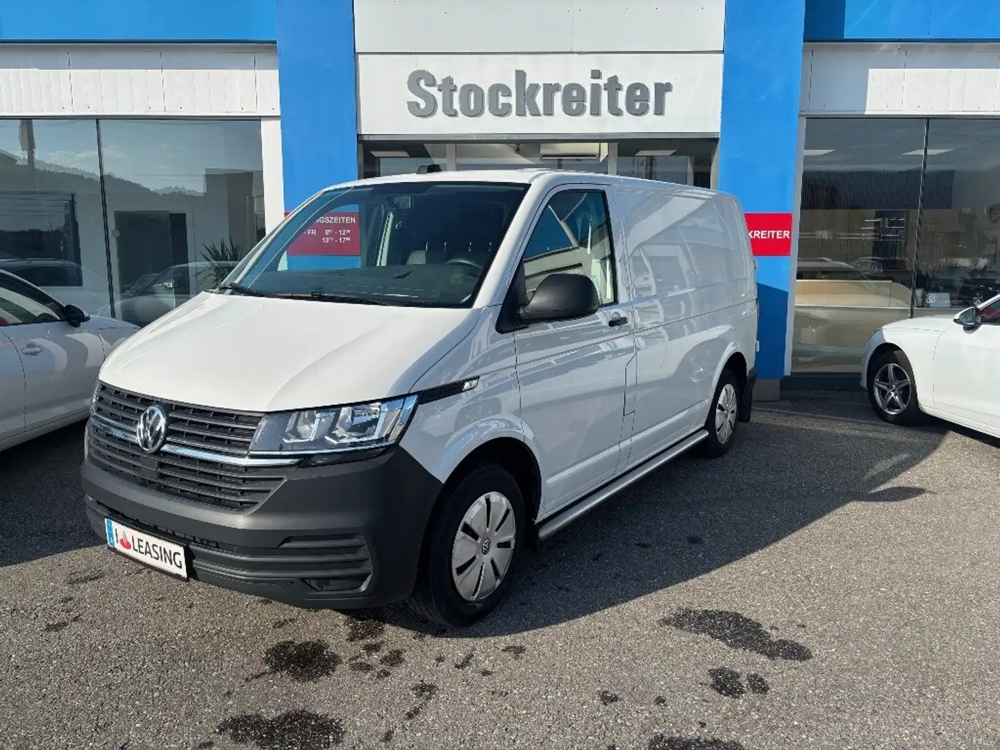 Volkswagen T6.1 Transporter 2,0 TDI*MWST ausweisbar*NAVI*LEDER Weiß - 1