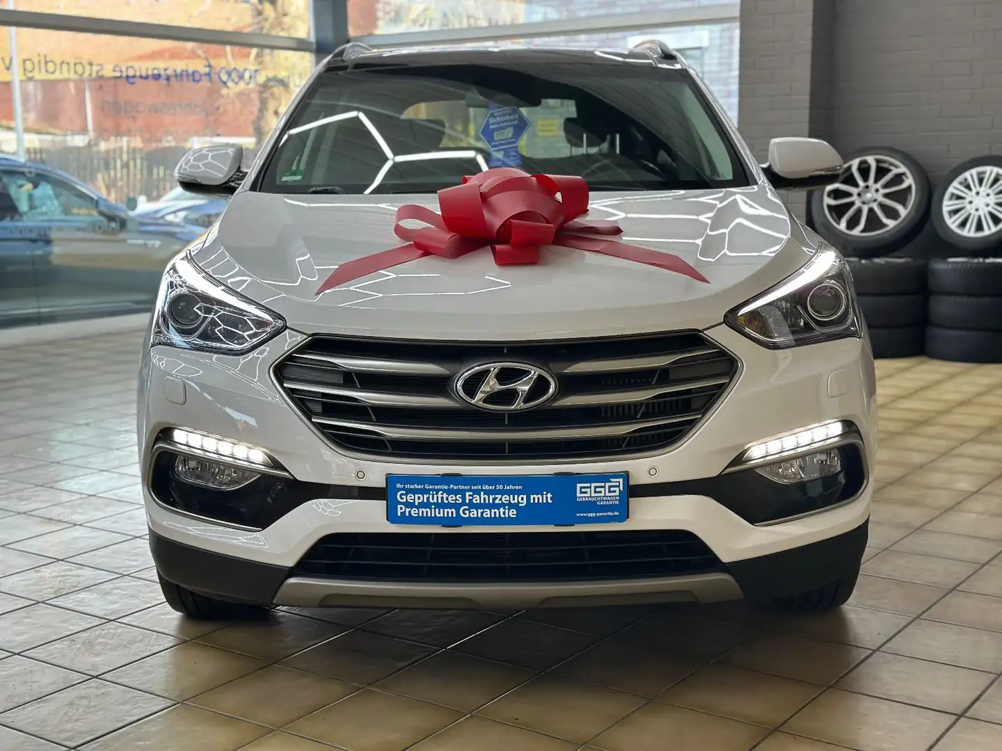 Hyundai SANTA FE blue Premium 4WD*HU/AU*PANO*AHK*MEMORY* Biały - 2