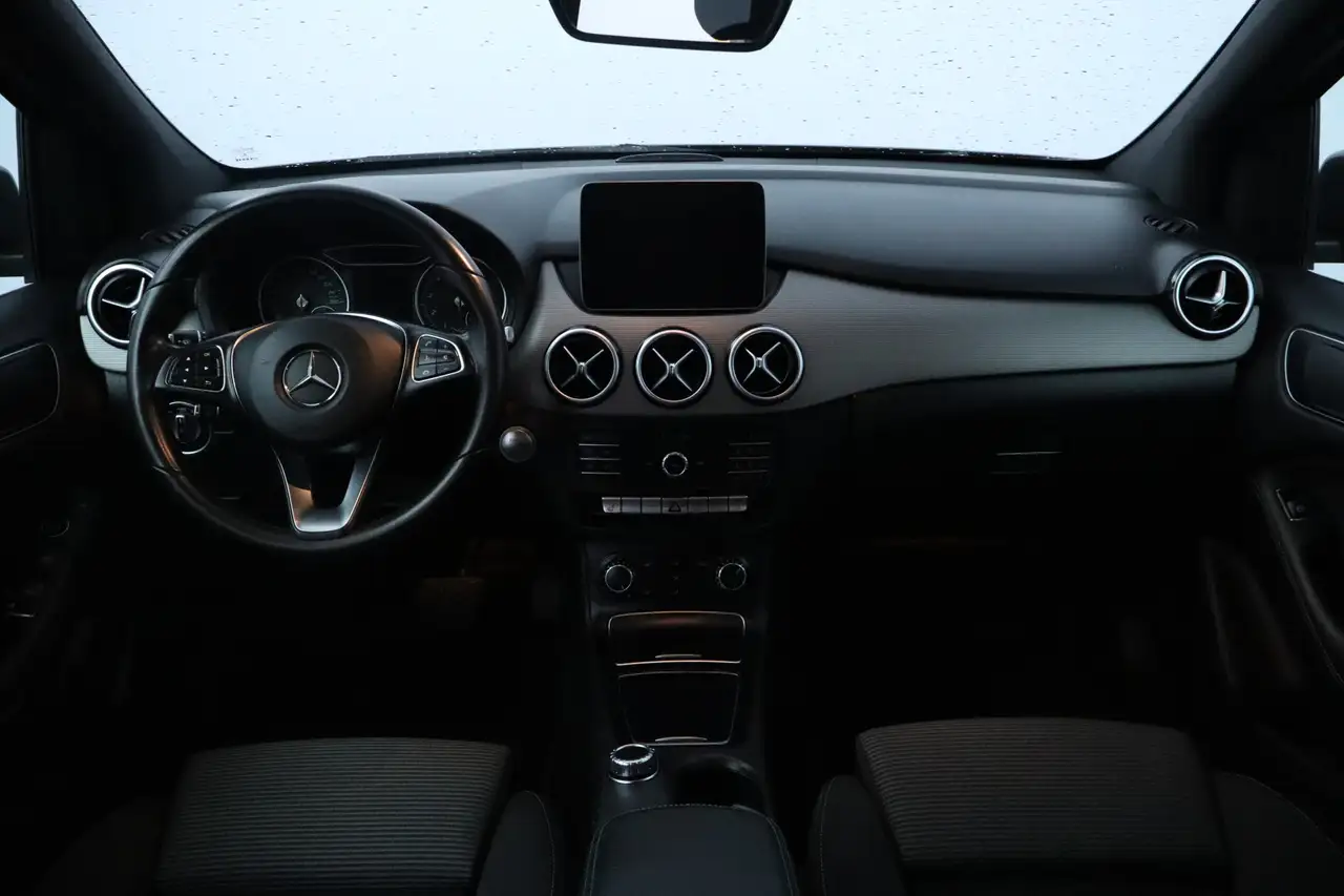 Mercedes-Benz B 180 — photo 17 sur 37