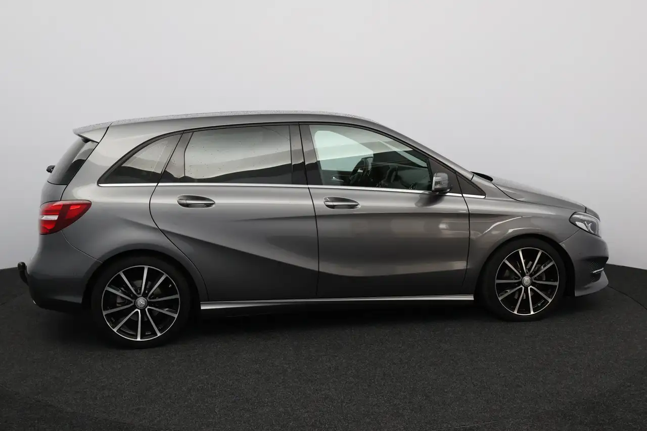 Mercedes-Benz B 180 — photo 11 sur 37