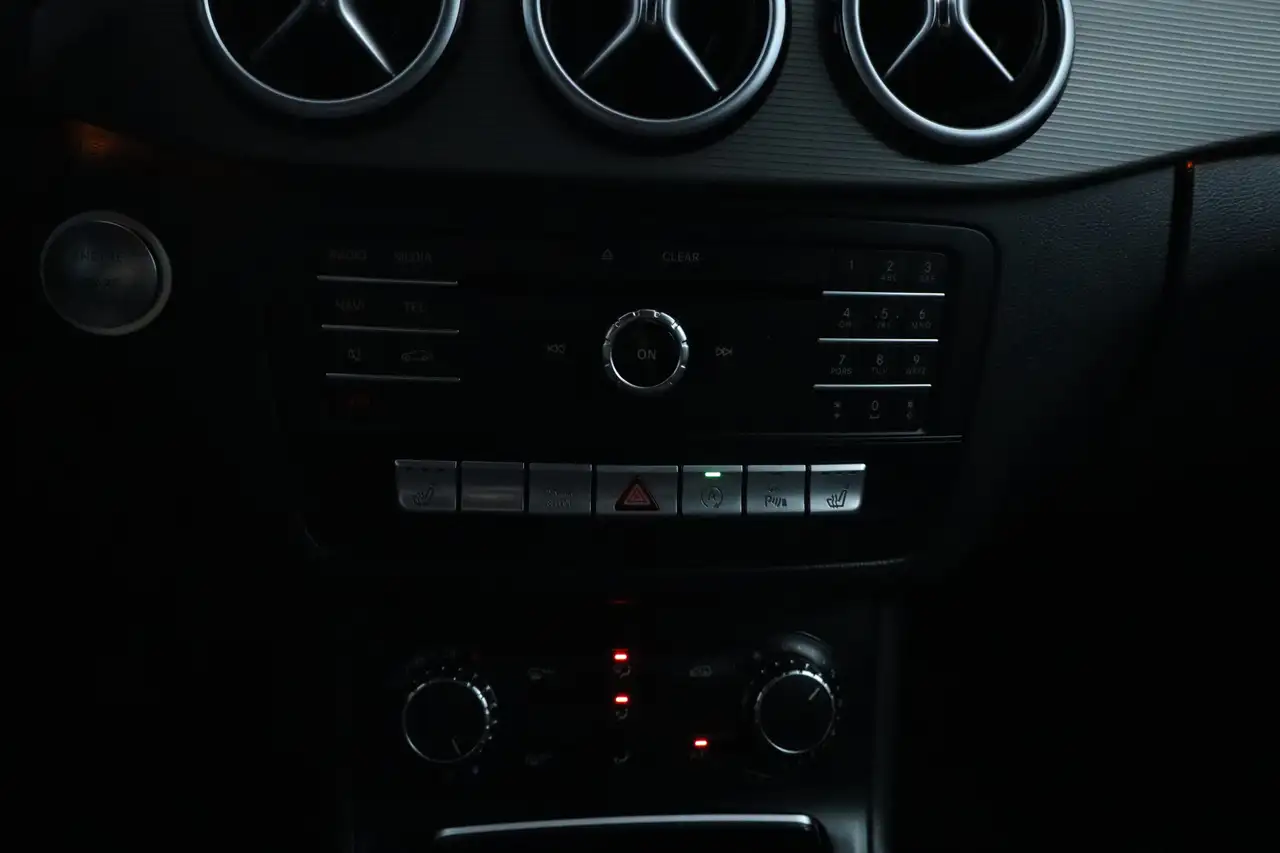 Mercedes-Benz B 180 — photo 35 sur 37