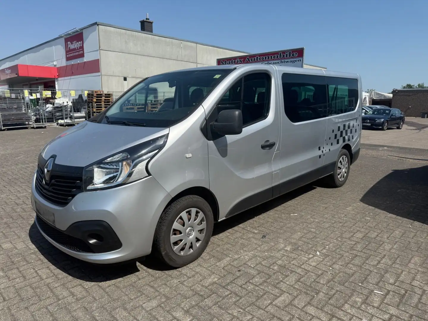 Renault Trafic Combi L2H1 2,9t  Expression,9sitzer,Klima Grau - 1
