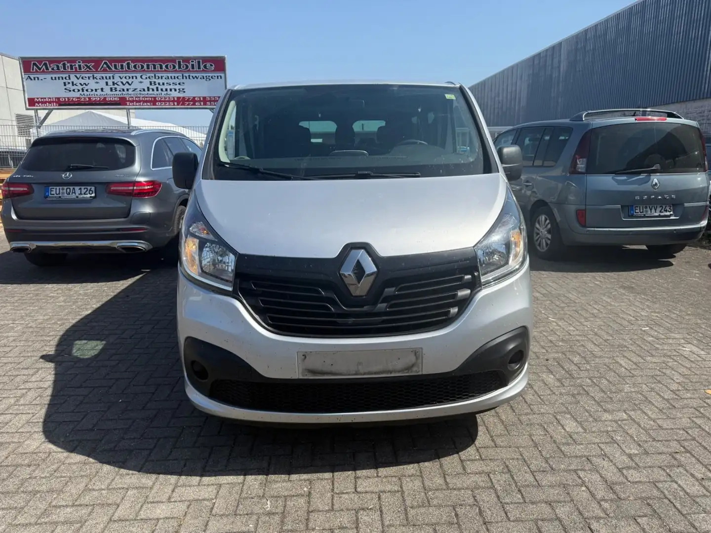 Renault Trafic Combi L2H1 2,9t  Expression,9sitzer,Klima Grau - 2
