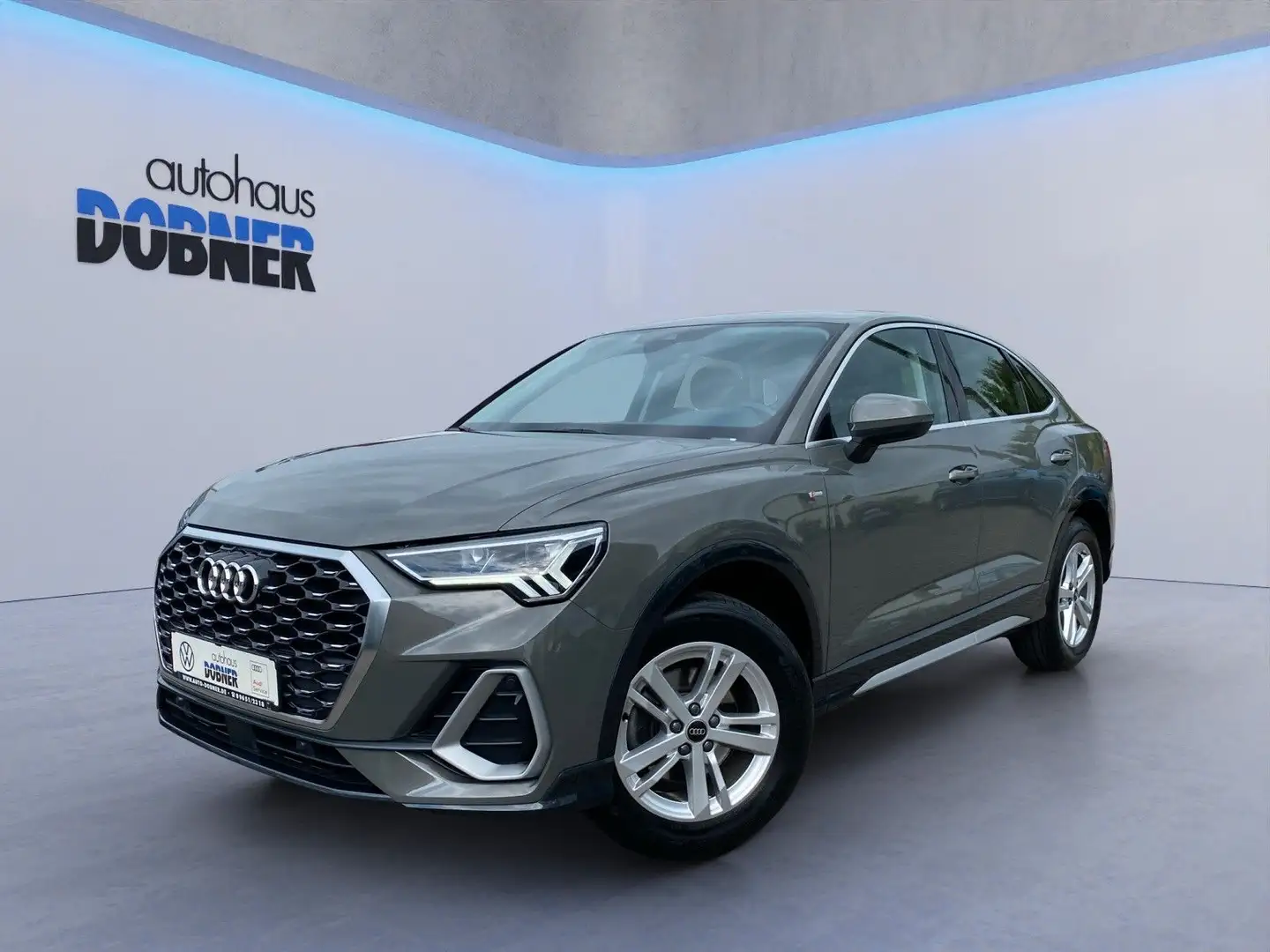 Audi Q3 Sportback 35 TFSI S tronic S line Grau - 1