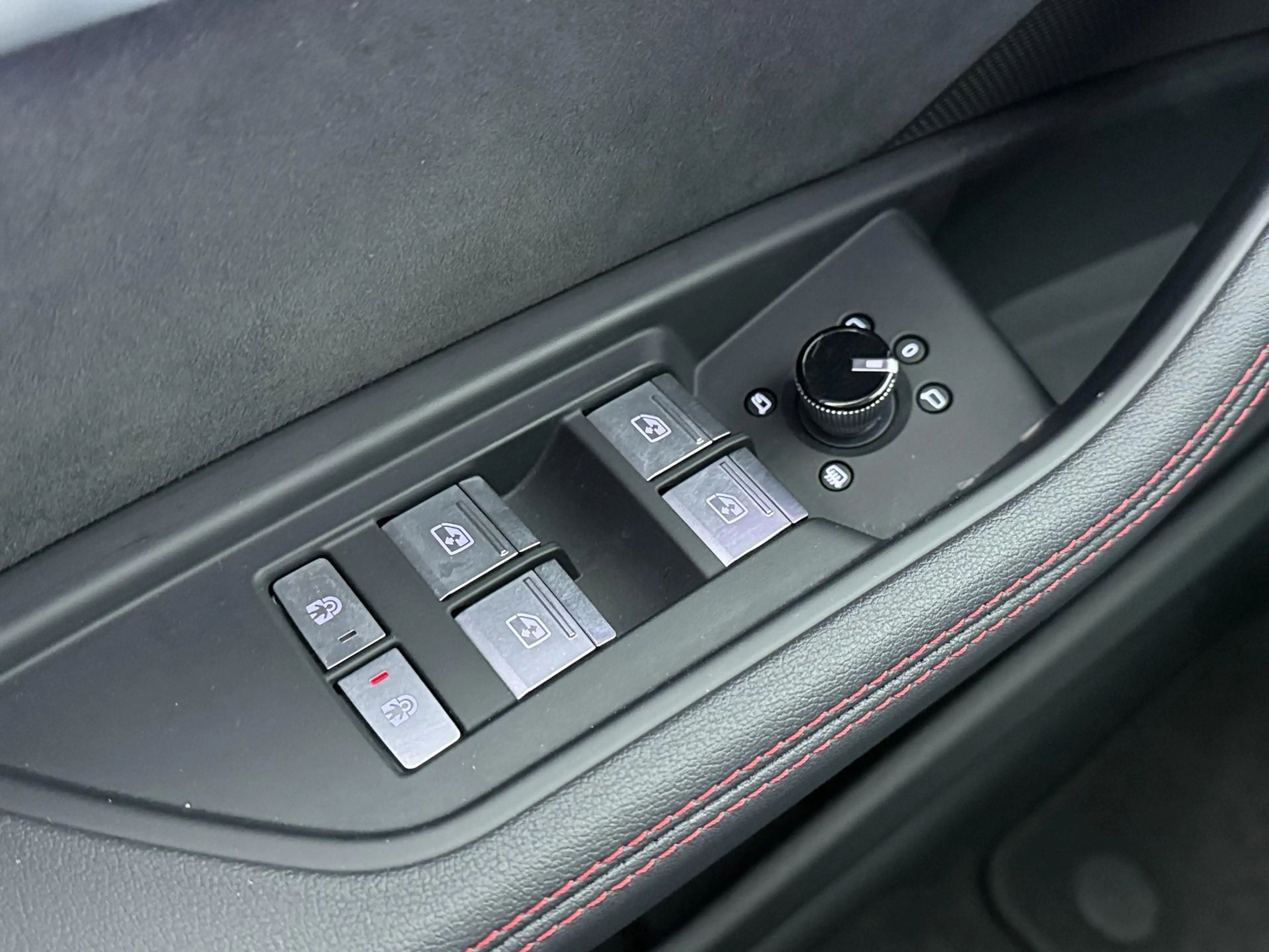 Audi Q8 e-tron 55 quattro S Edition Competition 115 kWh | 408 PK — photo 14