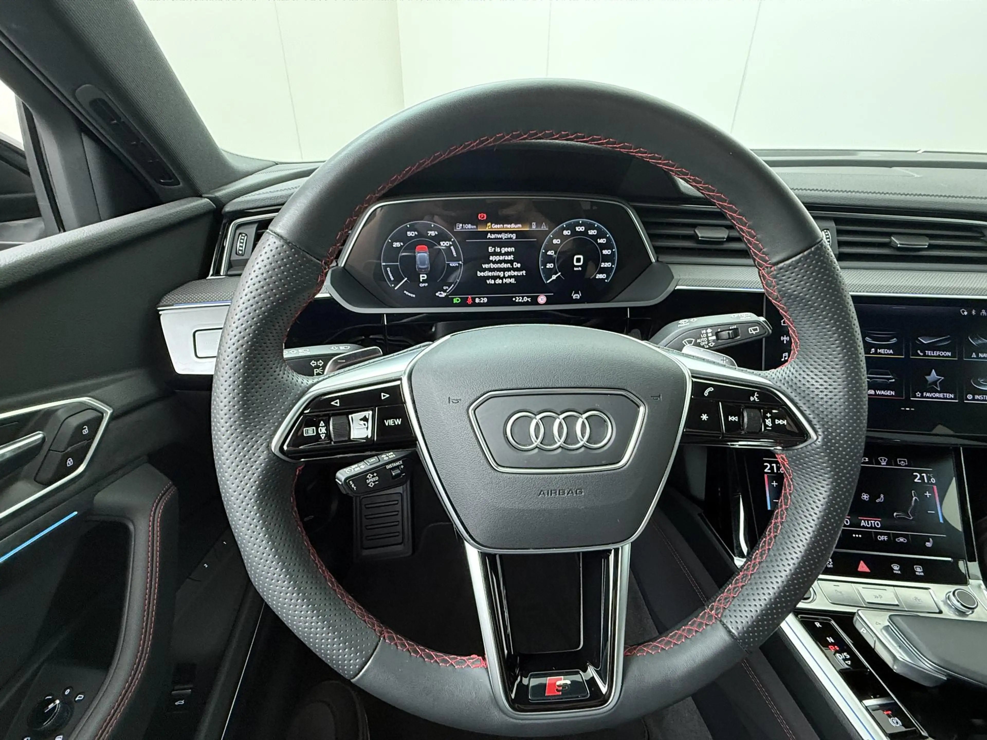 Audi Q8 e-tron 55 quattro S Edition Competition 115 kWh | 408 PK — photo 8
