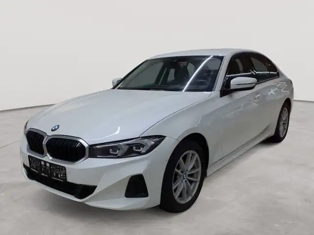 BMW 3 Series view 2