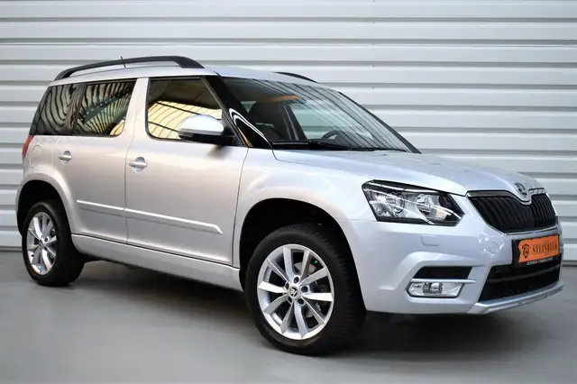 Skoda Yeti Elegance+Navi+Automatik+Bi-Xenon+42.500KM