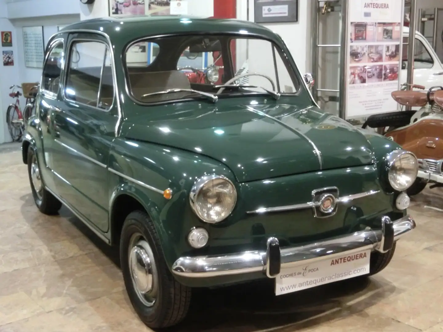 SEAT 600 E Зелёный - 1