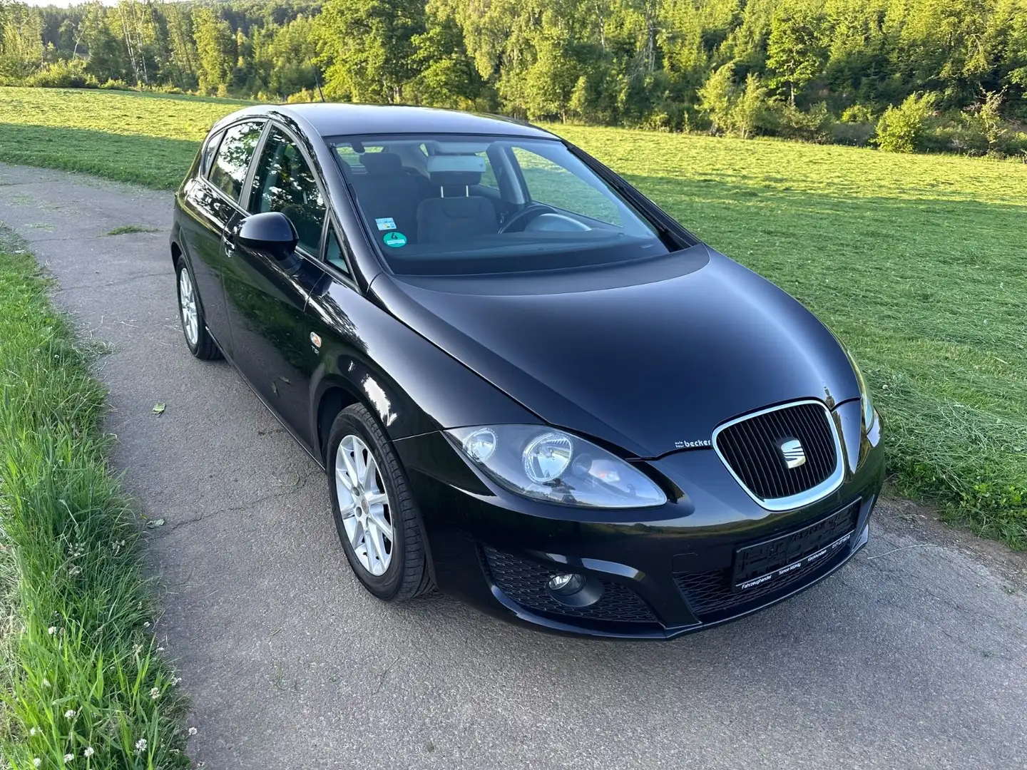 SEAT Leon Stylance / Style 1,4TSI Schwarz - 1